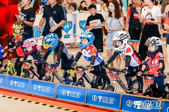 耐克2026赛季足球球衣:尽享舒适与性能的完美结合(图1)